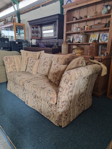 Knoll sofa with cushions - sofa,